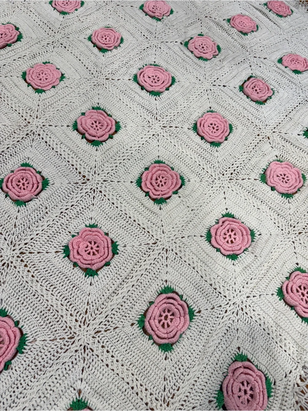 Handmade Cream Crochet Throw Blanket Pink Rose Appliqués King about 117x110”